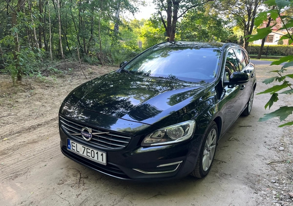 Volvo V60 cena 49900 przebieg: 163000, rok produkcji 2016 z Łódź małe 67